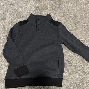 NWOT Urban Pipeline Kids Charcoal and Black Sweater